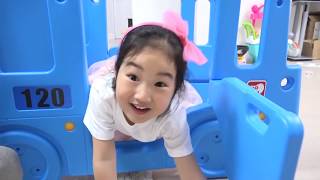 Boram Pretend Play Tayo Bus Slide toy [upl. by Enoek]