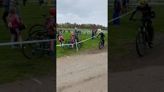 Cyclocrosscycling cyclist [upl. by Bamberger]