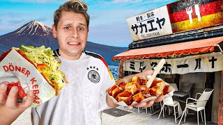 Deutsches Essen in JAPAN ist komich😰Wie gut schmecken Currywurst SchnitzelampDöner [upl. by Myrwyn]