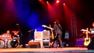 Jeff Beck  Rhonda Smith Bass Solo  Gothenburg 20110618 [upl. by Apple60]