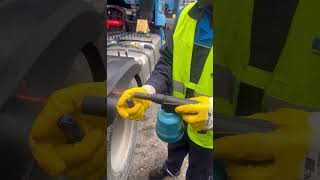 Mercedes Lkw Kotflügel reparieren 👍🏽kfz mechanic lkw truck viralvideo shorts opiosi ￼ [upl. by Tinor52]