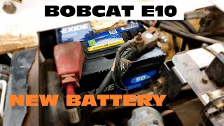 Change of battery on a Bobcat E10 Doosan DX10 [upl. by Blondy]