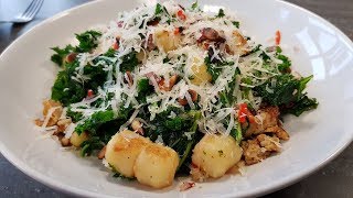 Gebratener Grünkohl mit Gnocchi feat HandOfBlood Rezept vegetarisch  Mori kocht [upl. by Ened]