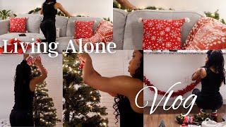 VLOGMAS 🎄 last minute Christmas decorating decorate my apartment with me  vlogmas day 6 🎄🎁 [upl. by Eniamerej]