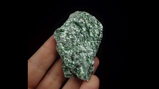 186790922299 MUSCOVITE var FUCHSITE  Norway Finnmark Kautokeino blackorion666 [upl. by Irep]