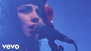 Mon Laferte  Tu Falta De Querer En Vivo [upl. by Niwre]