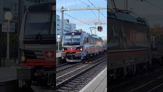 SBB 193 549 komt met goederen door Naarden Bussum [upl. by Oppen]