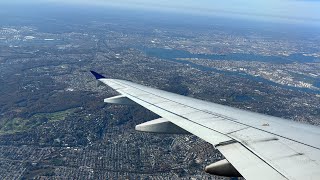 Windy Landing United Airlines A319 Landing in New York LaGuardia  N889UA [upl. by Kurys]