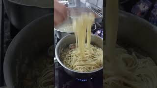 How to make Linguine Alle Vongole Pasta in fresh clam [upl. by Ailbert]