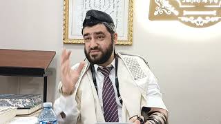 Putting On amp Taking off Tefillin Rabbi Israel Yakobov [upl. by Silra]