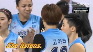 키아 스톡스Kiah Stokes block record in WKBL [upl. by Novia]