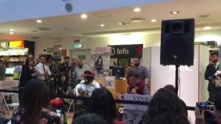 Vinicio Capossela  Lacqua chiara alla fontana live  Feltrinelli Bari [upl. by Curtice]