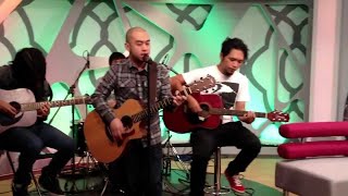 Estranged  Linger Live Acoustic on TV9s Nasi Lemak Kopi O 24213 [upl. by Ledah815]