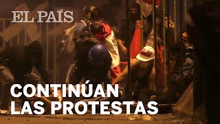 PERÚ  DOS MUERTOS y decenas de heridos en las PROTESTAS contra MERINO [upl. by Ahsimak]