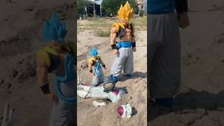 SSJB Gogeta and SSJ Gogeta Huge teach Frieza a lesson  Dragon Ball Toys [upl. by Renwick61]