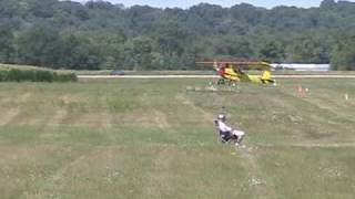 Pietenpol and others Landing at Brodhead 2009 07 27 [upl. by Nav]