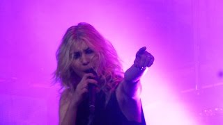 The Pretty Reckless  Light me up  Live Paris 2017 [upl. by Benn344]