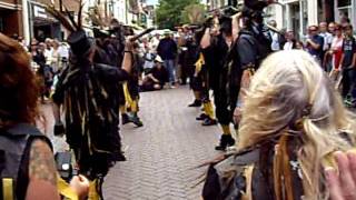 Witchman border morris performing Just as the tide was a flowing at Ely folk festival 2011 [upl. by Whitby697]