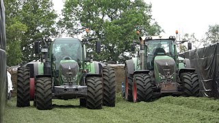 FENDT 724 amp FENDT 936 am Silo verdichten  FENDT 820 bringt Nachschub  SOUND  4K [upl. by Nonarb168]