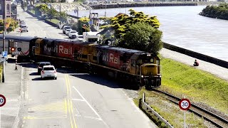 Tranzalpine train running around at Greymouth station [upl. by Rooney]