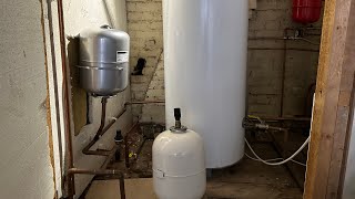 How to replace unvented expansion vessel without draining cylinder airlock it subscribe [upl. by Atikahc]