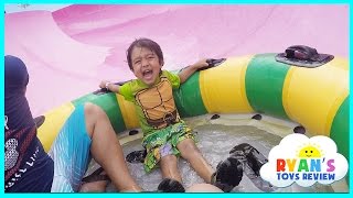 Ryan Rides the Water Slides During Family Vacation to Schlitterbahn Waterpark Resorts [upl. by Calli443]