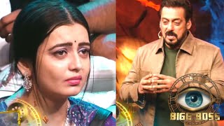 bigg Boss 18 WKV  Salman sir support chahat pandayvivien ki li class bigg Boss 18 promo [upl. by Yalahs]