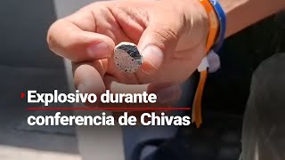 POLÉMICA EN CHIVAS  Jugador lanza un explosivo durante conferencia de prensa [upl. by Noyad692]