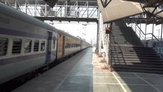 ERNAKULAM DURONTO EXP FURIOUSLY OVERTAKING OUR SHUTTLE AT PALGHAR [upl. by Raquel167]