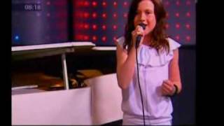 Amy Diamond  Tomorrow Annies Song Live 2005 [upl. by Amaj]