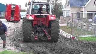 Trekkertrek Tholen 2011 vertrekken vanaf het terrein gaat niet helemaal vanzelf [upl. by Zielsdorf]