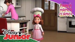 Fancy Nancy Clancy Cómo hacer una flor comestible  Disney Junior Oficial [upl. by Neleh867]