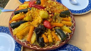 Couscous végétarien aux légumes [upl. by Lenrow684]