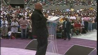 Bishop Paul Morton Preaching at Mega Fest 2005 [upl. by Harwin]