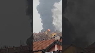 Vasto incendio alla Cermag di Rio Saliceto vigili del fuoco sul posto [upl. by Suoinuj]