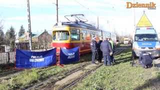 Zgierz rowerzysta zginął po zderzeniu z tramwajem [upl. by Dlanor]