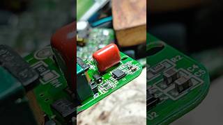 Instaling capacitor nonpolar awesome soldering tips electronic [upl. by Aramanta464]