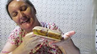 Hostess Coffee Cakes Cinnamon Streusel  Food Reviews by Sabiene [upl. by Leonardo311]