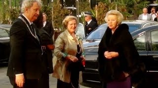 LUCILLE WERNER KRIJGT DE MAJOOR BOSSHARDT PRIJS VAN KONINGIN BEATRIX [upl. by Rhodie578]