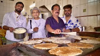 Exploring Davanagere’s “World Famous” BENNE DOSAE At SRI GURU KOTTURESHWARA BUTTER DOSA HOTEL [upl. by Wilma558]