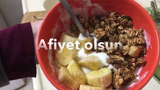 5 DAKİKADA PRATİK KAHVALTI ÖNERİSİ  YOĞURTLU GRANOLA [upl. by Ttam]