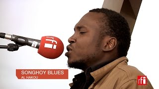 Les Maliens de Songhoy Blues jouent quotAl Hakouquot  Festival gnawa dEssaouira Maroc [upl. by Gradey]