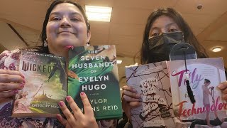 Reading our Bought Books from Barnes amp Noble vlog [upl. by Vivianna323]