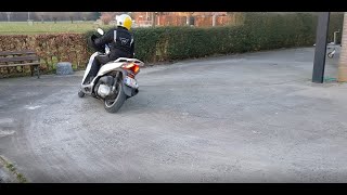 2016 Honda SH 300i Sessie 3 Learn to Ghymkhana Figure L Arrow Exhaust [upl. by Hairahcaz67]