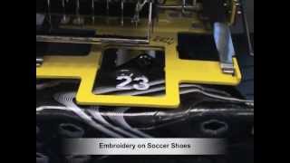 Amaya Stickmaschine Fussballschuhe besticken [upl. by Enovahs]