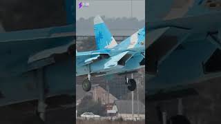 Caça Sukhoi Su27 Cai durante show aéreo shorts [upl. by Holland144]