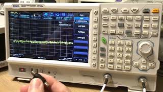 Tracking Generator do Analisador de Espectro Normalizando os Cabos [upl. by Nrobyalc]