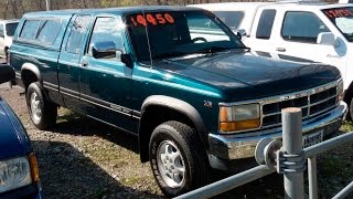 1995 Dodge Dakota SLT V8 4x4 Club Cab  Full Tour amp Start Up [upl. by Elo]