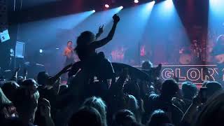 Palaye Royale  Pretty Stranger Live at 013 Poppodium Tilburg [upl. by Nnaylime]