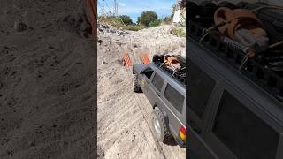 Jeep using sand ladders mn78 mnmodel rcoffroad4x4 soflorc rcscaletrailing offroad rcoverland [upl. by Mariette]